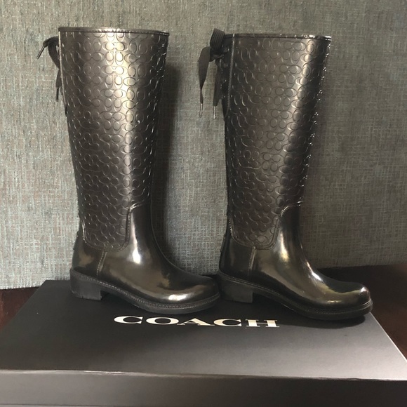 Coach size 5B black rain boots with tie back - Picture 6 of 9